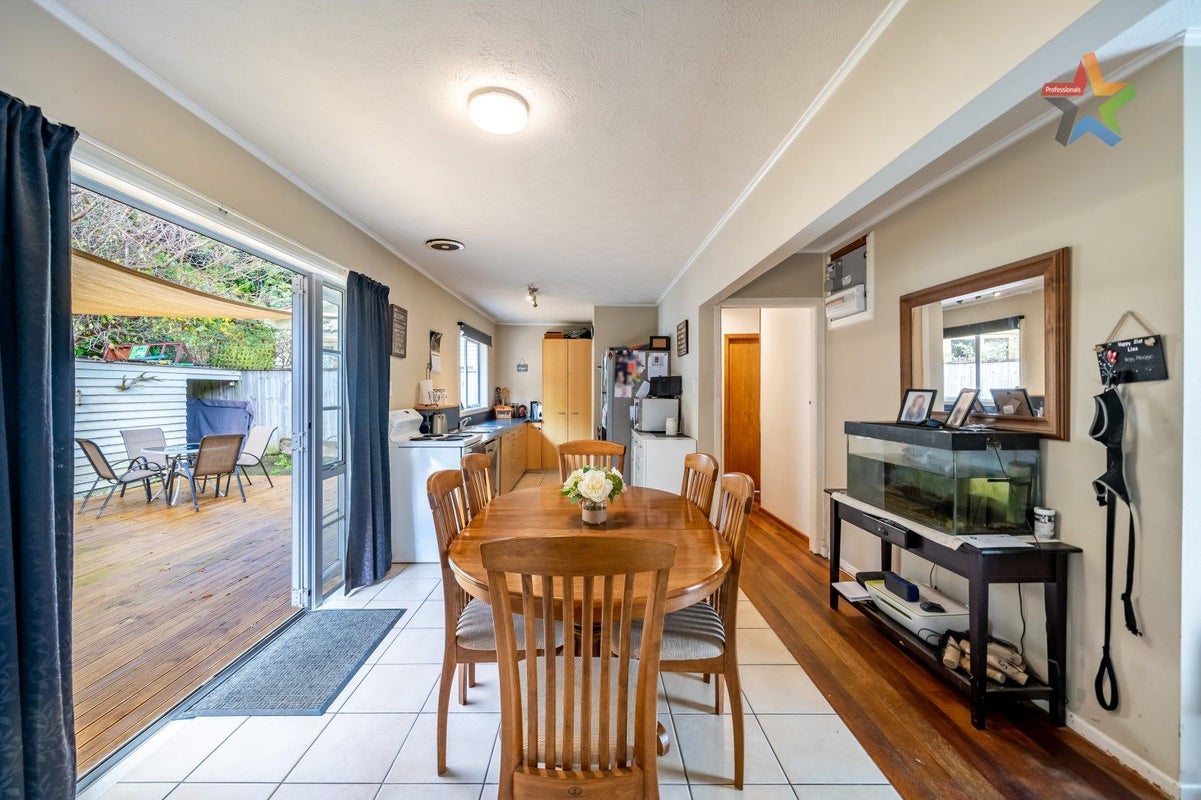 53 Coast Road, Wainuiomata, Lower Hutt - Carousel 2