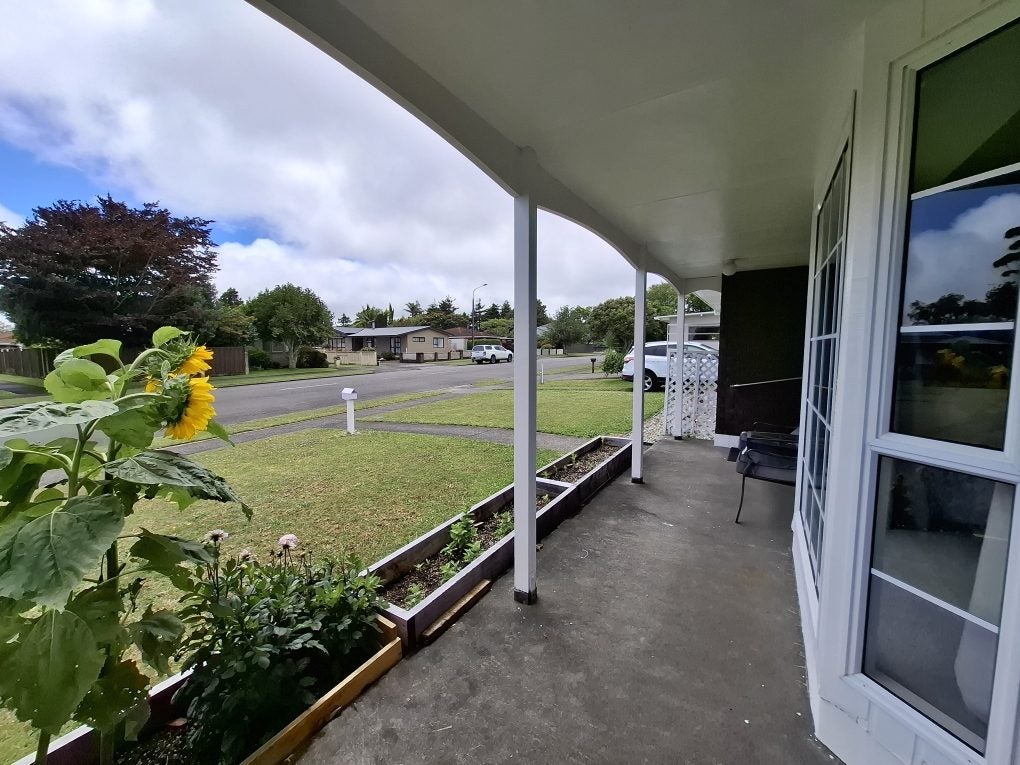 42 Branch Road, Highlands Park, New Plymouth - Carousel 22