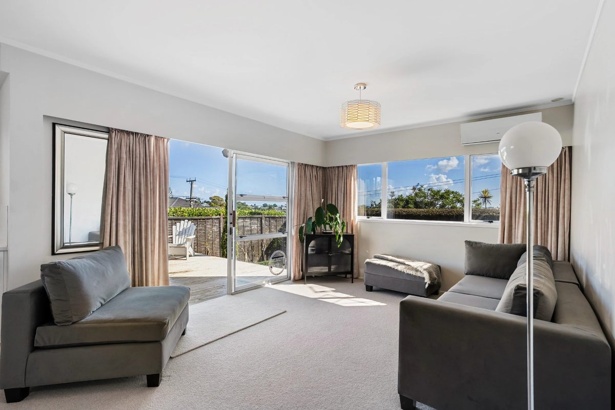 3/5 Renfrew Avenue, Sandringham, Auckland - Carousel 1