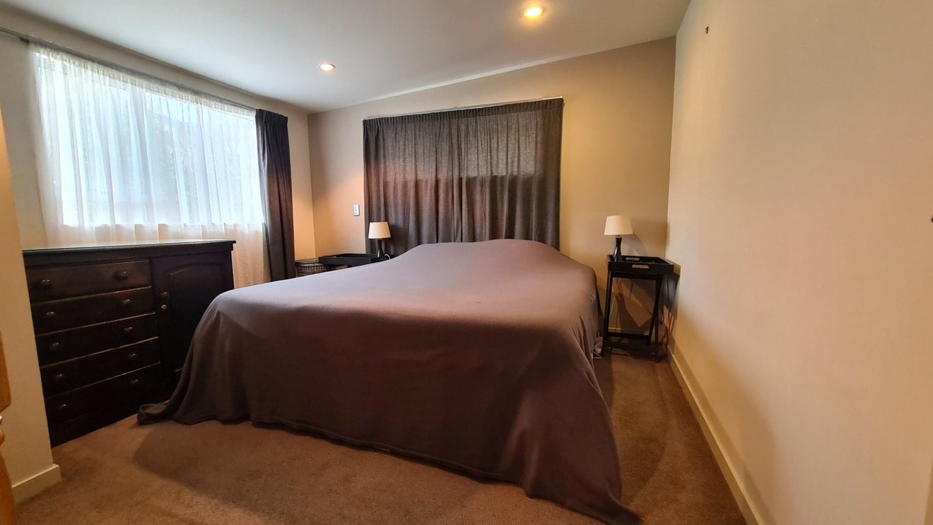 3B Woodhouse Avenue, Karori, Wellington, Wellington - Carousel 2