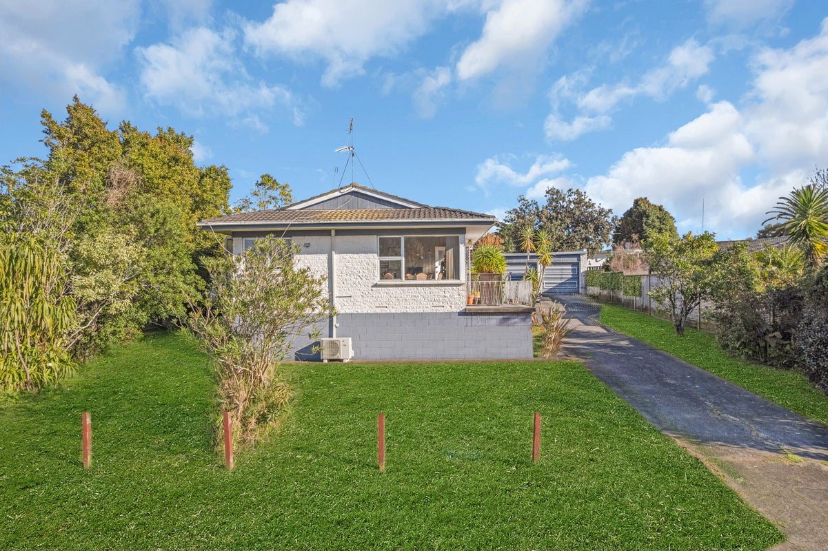 1/50 Stanniland Street, Sunnyhills, Auckland - Carousel 1