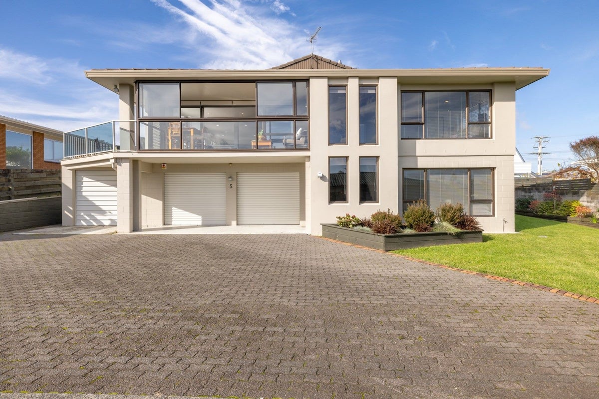 5 Matua Road, Matua, Tauranga - Carousel 1