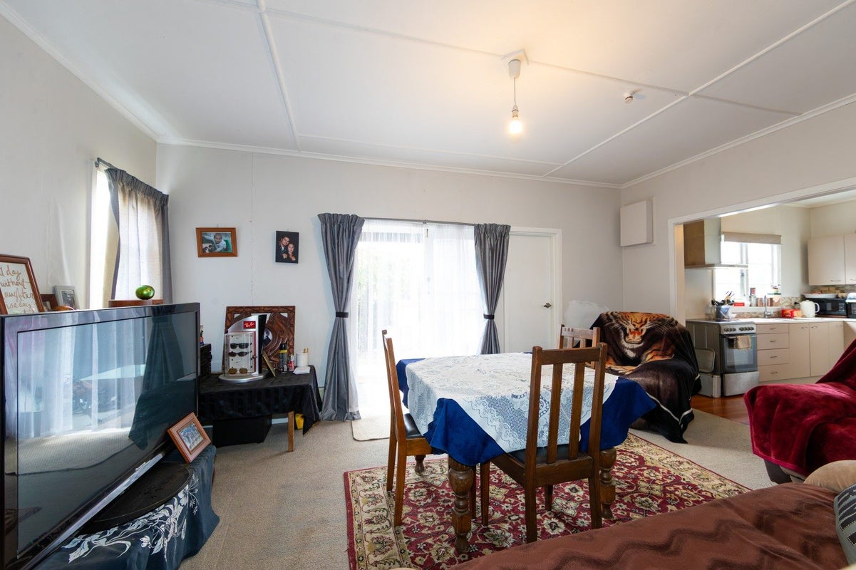 700 Gordon Road, Raureka, Hastings - Carousel 1