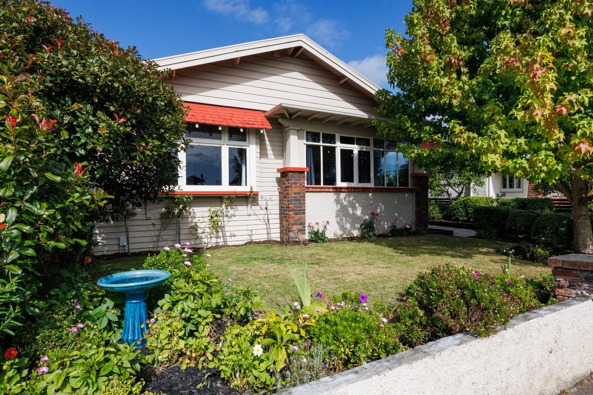 3 Karaka Street, Hokowhitu, Palmerston North - Carousel 2