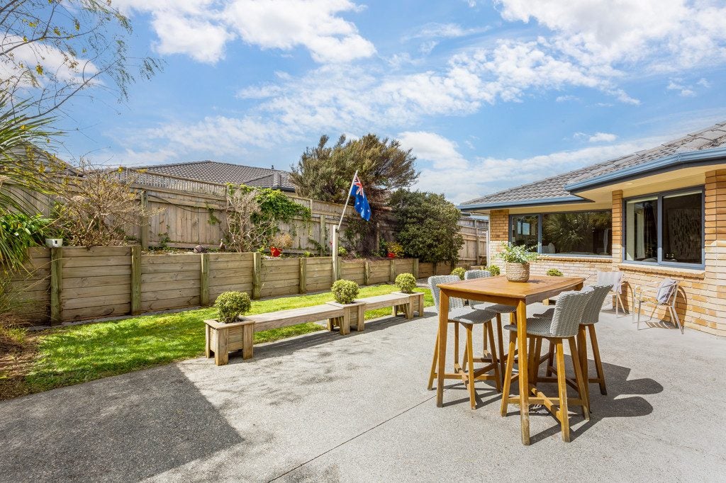 3 Riverstone Drive, Riverstone Terraces, Upper Hutt - Carousel 2