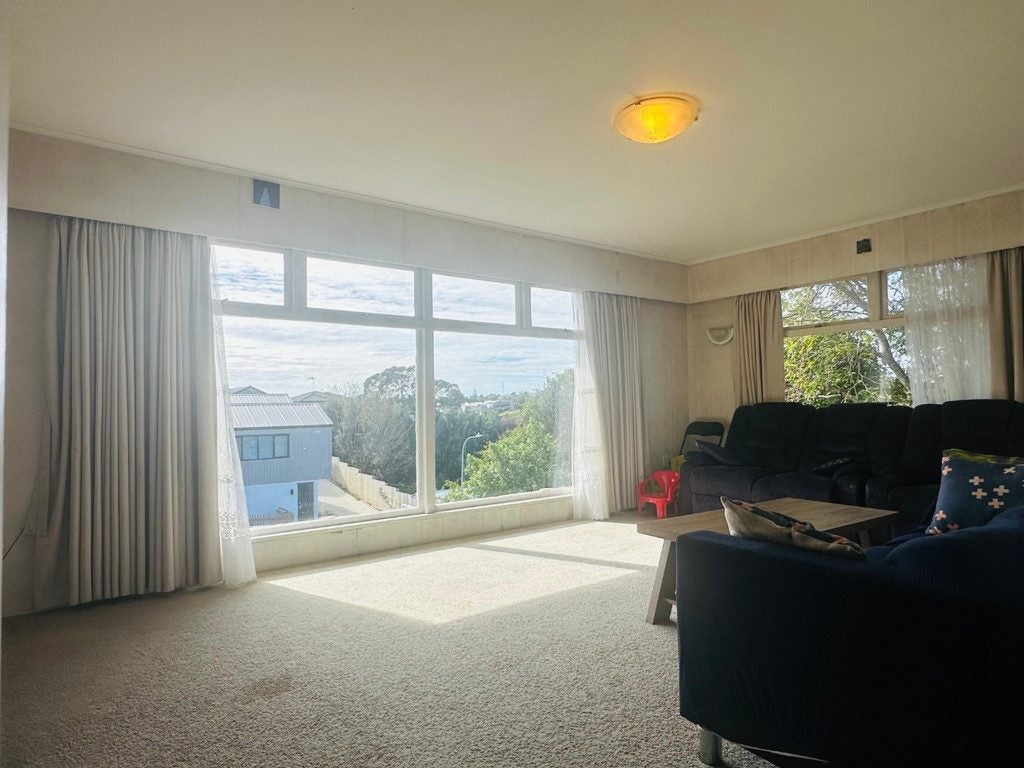 4 Catton Crescent, Mount Roskill, Auckland - Carousel 2