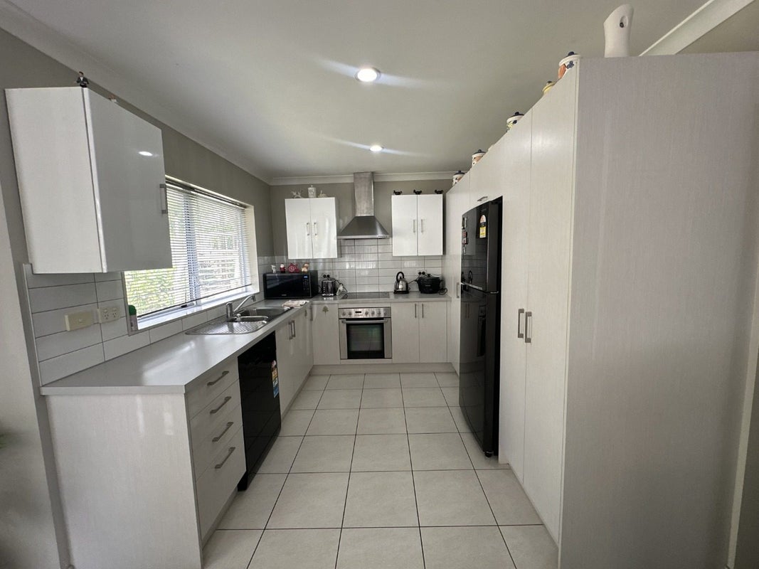 11 Cole Terrace, Kamo, Whangarei - Carousel 2