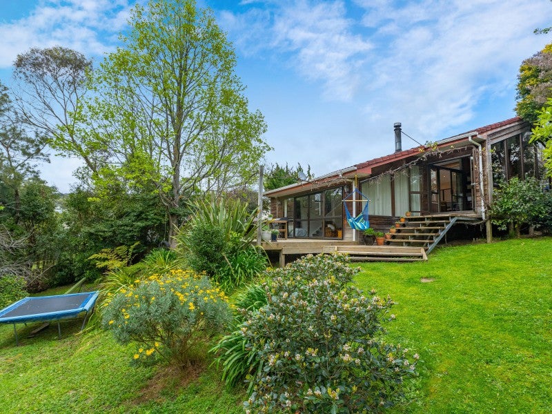 27 Woolwich Close, Whitby, Porirua - Carousel 2