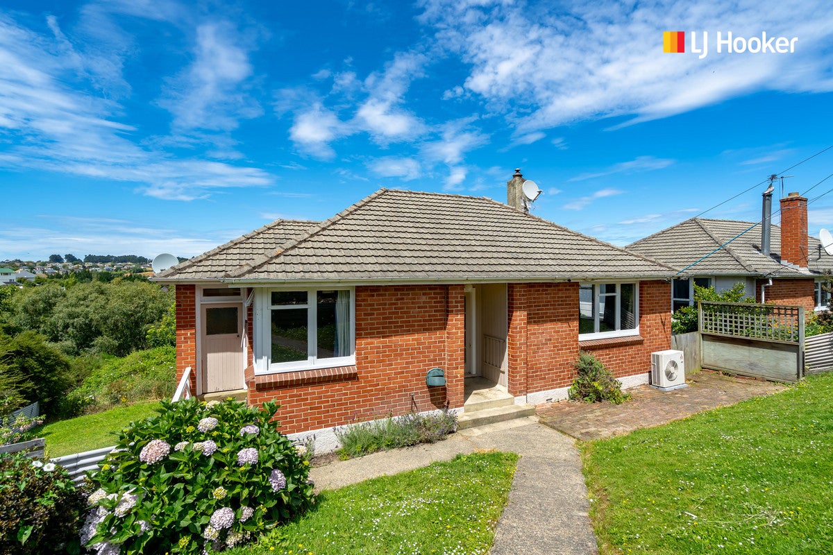 72 Columba Avenue, Calton Hill, Dunedin - Carousel 1