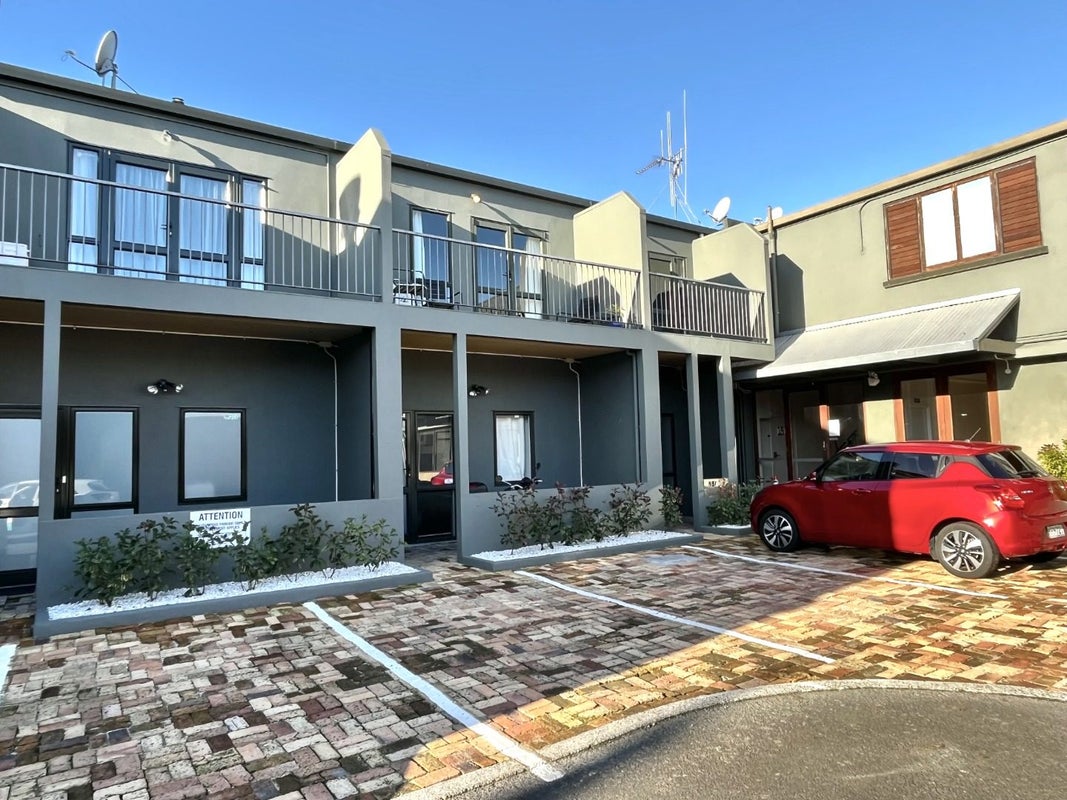 15E Hood Street, Hamilton Central, Hamilton - Carousel 1