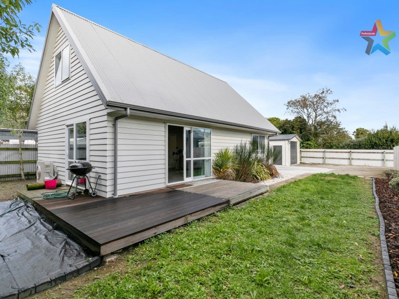 6C WATKINS GROVE, TAITA, LOWER HUTT - Carousel 12