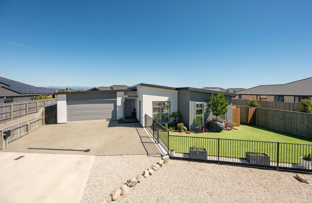 2 Cranford Road, Richmond - Carousel 2