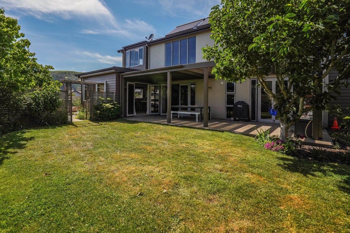11 Elliott Street, The Wood, Nelson - Carousel 1