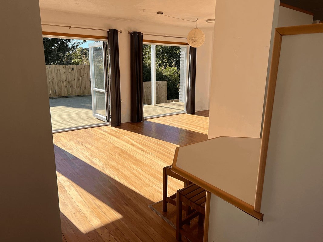 65 Hebron Road, Waiake, Auckland - Carousel 2