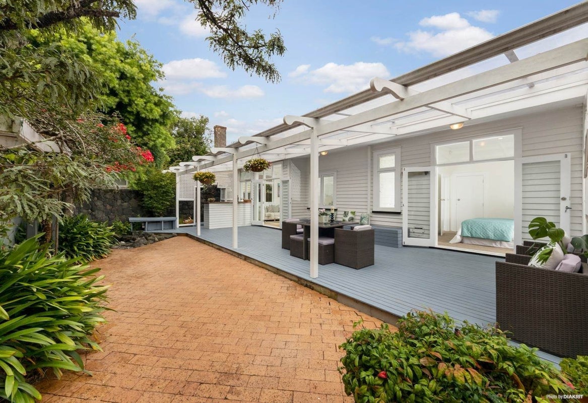 1/11 Queen Mary Avenue, Epsom, Auckland - Carousel 13
