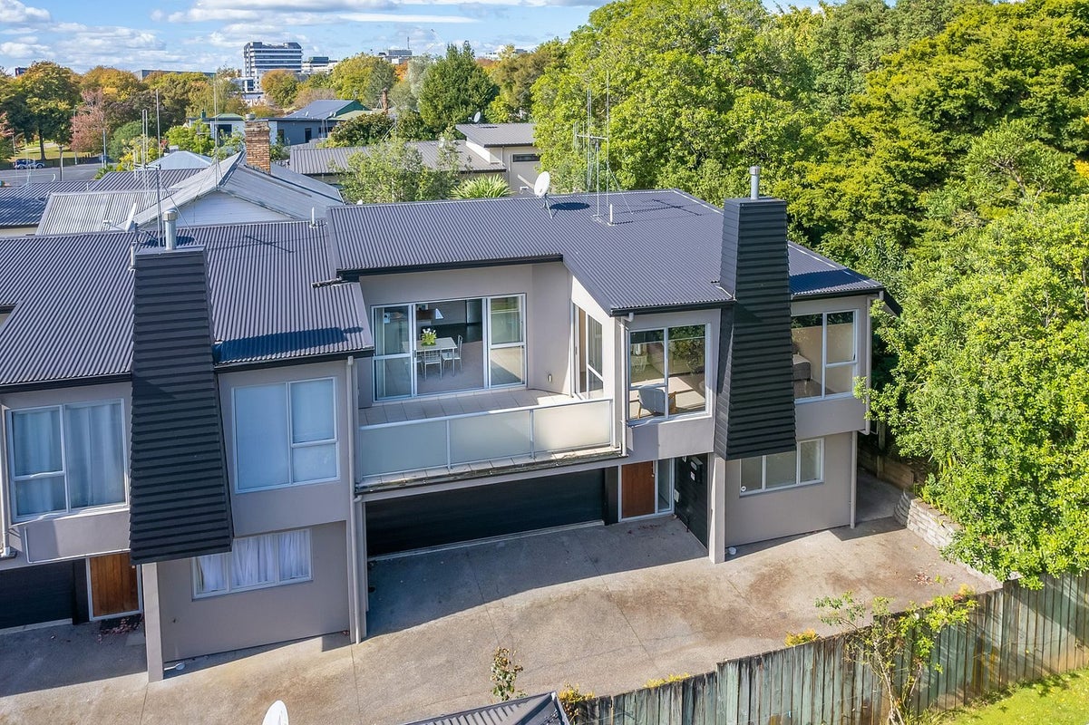11C Marama Street, Frankton, Hamilton - Carousel 1