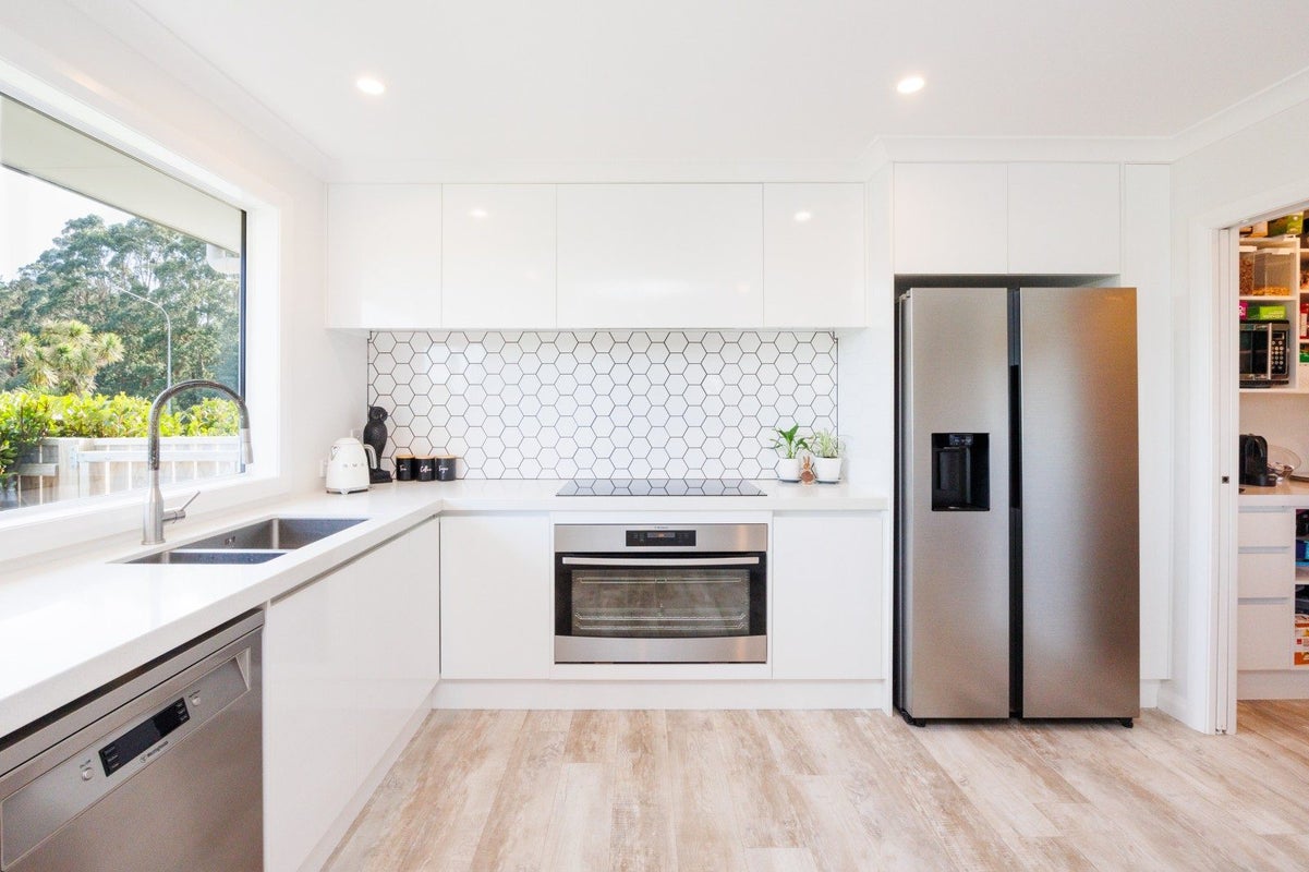 123D James Line, Kelvin Grove, Palmerston North - Carousel 2