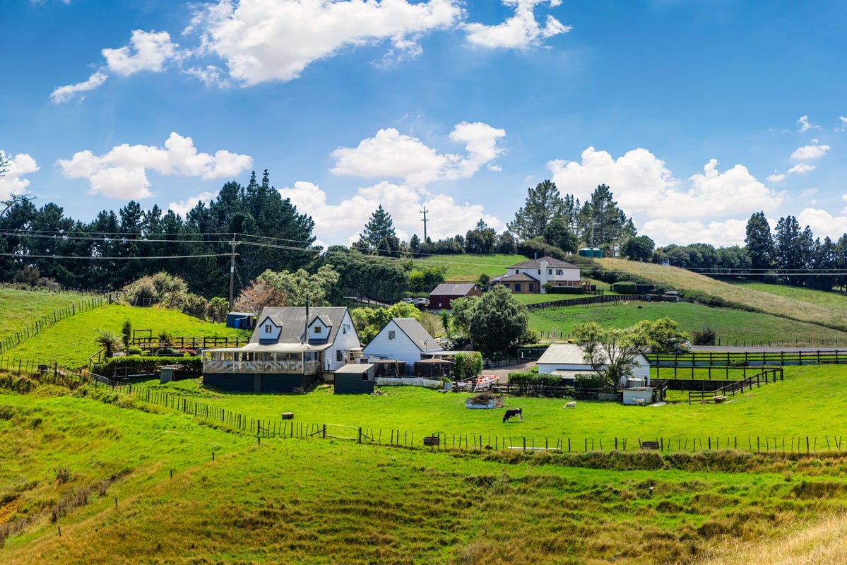 613 Paparata Road, Bombay, Franklin, Auckland - Carousel 1