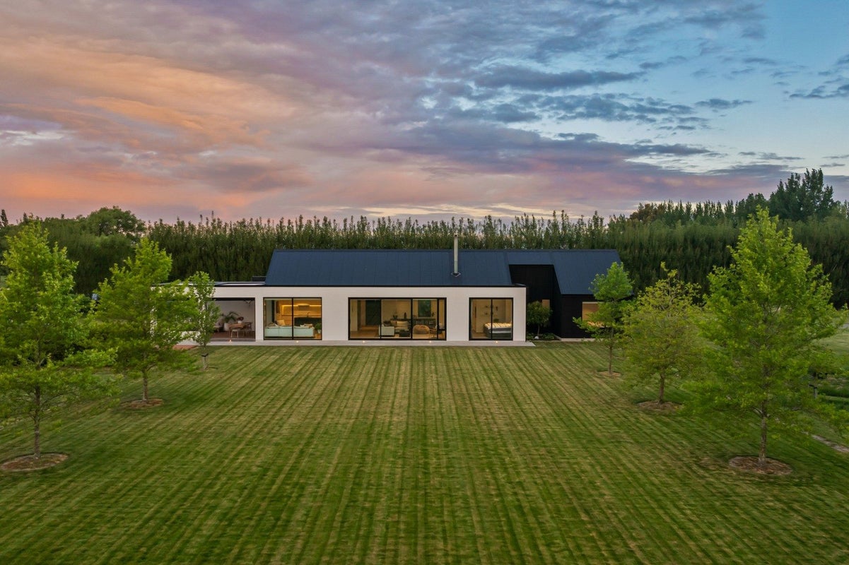 114 Raddens Road, Ohoka, Kaiapoi - Carousel 1