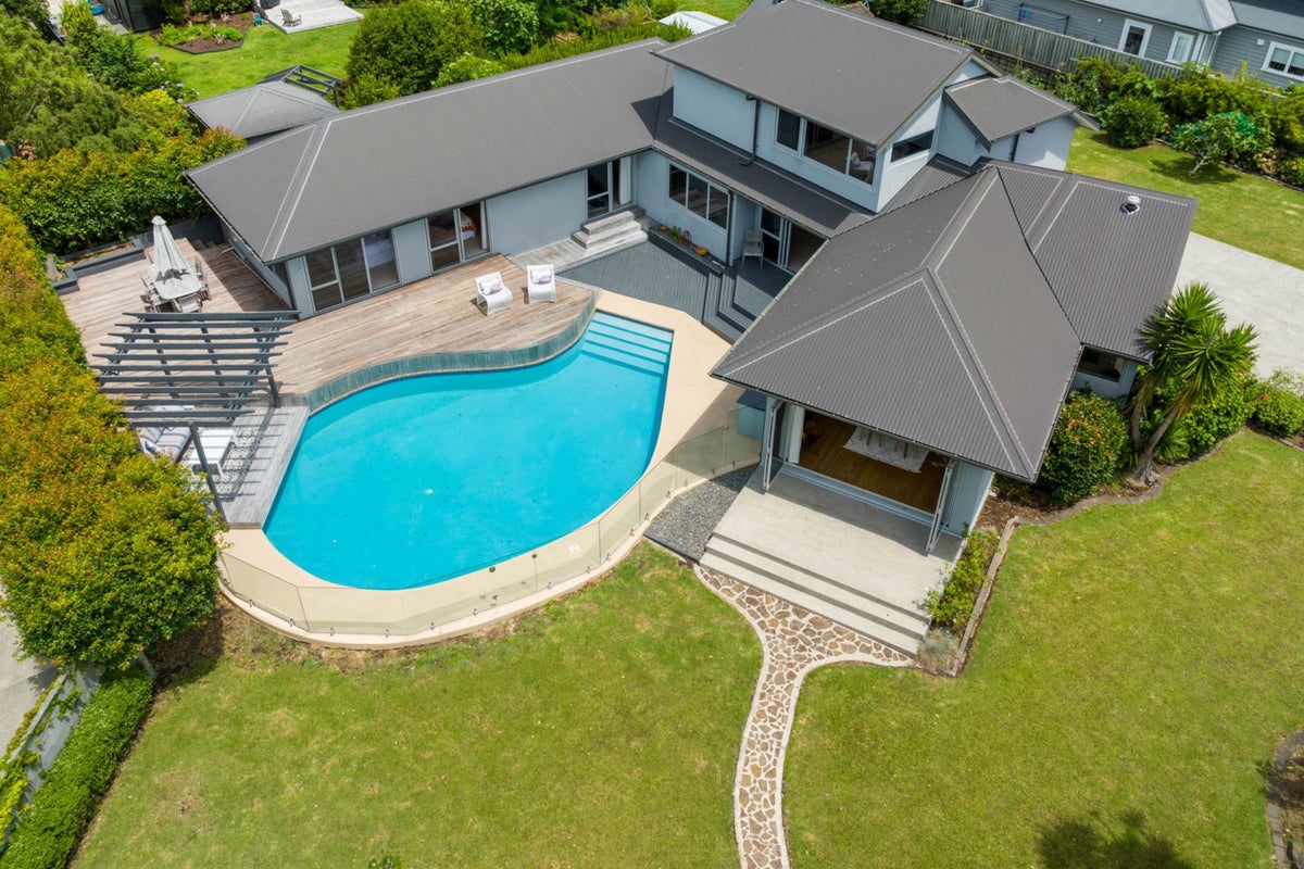 10 Grace Road, Tauranga South, Tauranga - Carousel 2