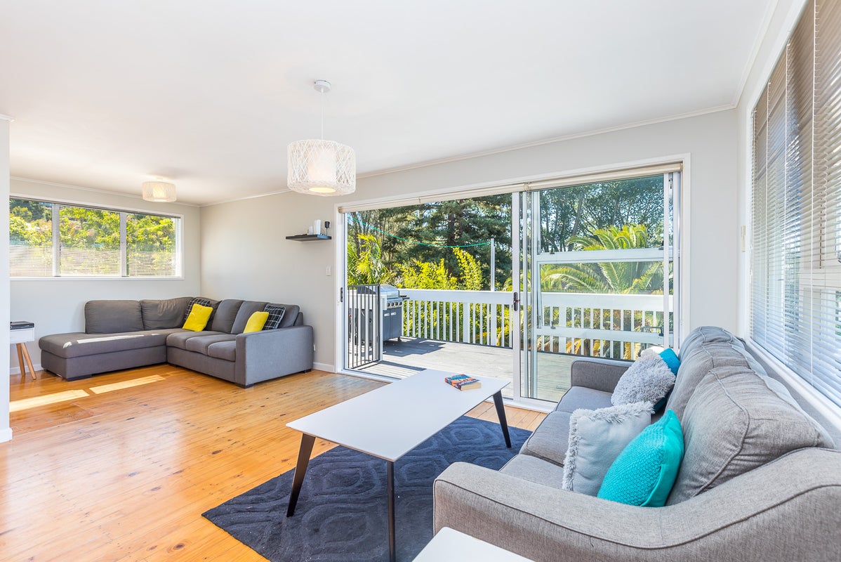 79 Glamorgan Drive, Torbay, Auckland - Carousel 2