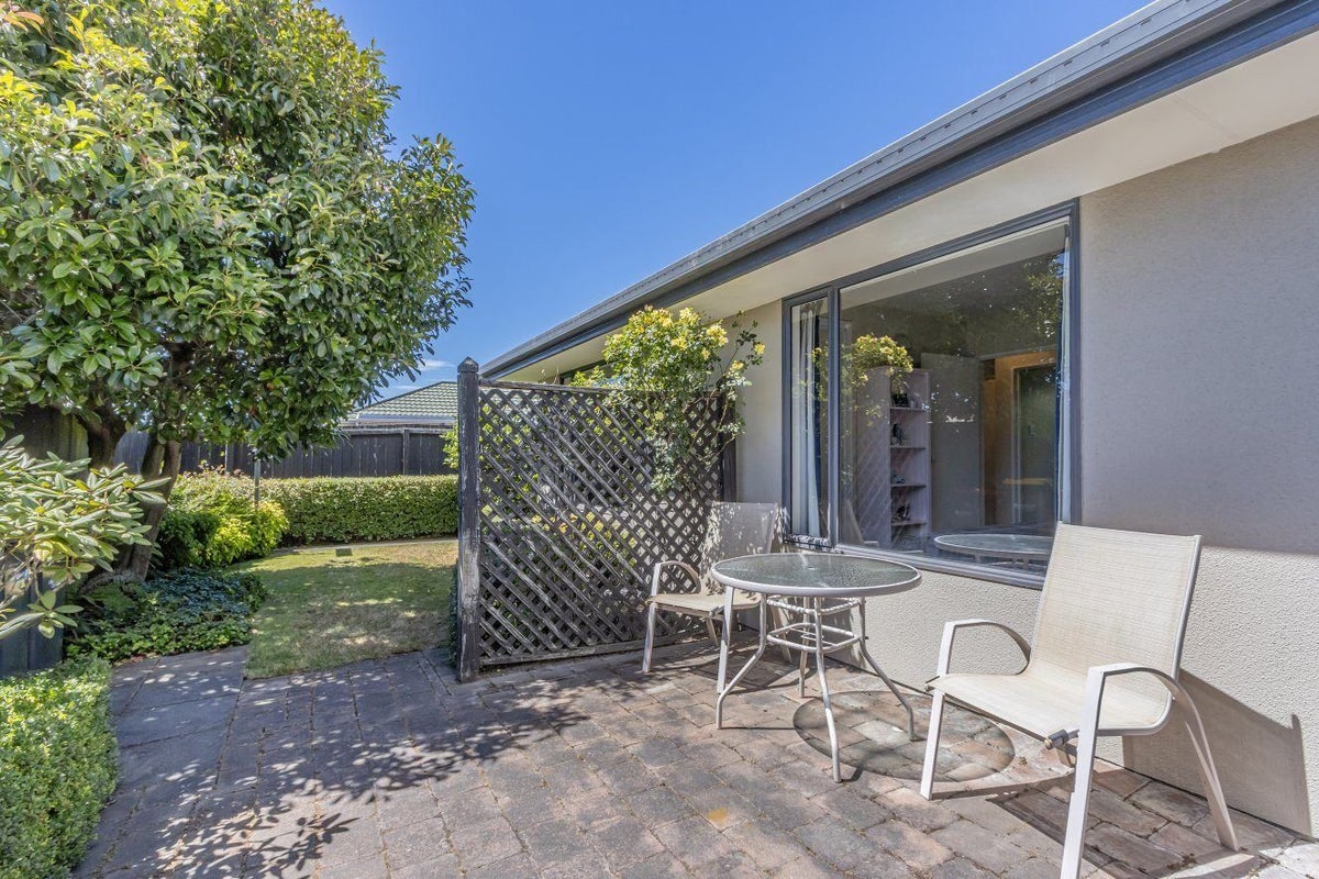 2/20 Bella Rosa Drive, Hei Hei, Christchurch - Carousel 2