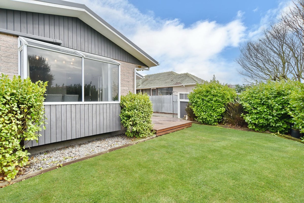 54 Oriana Crescent, Hornby, Christchurch - Carousel 2