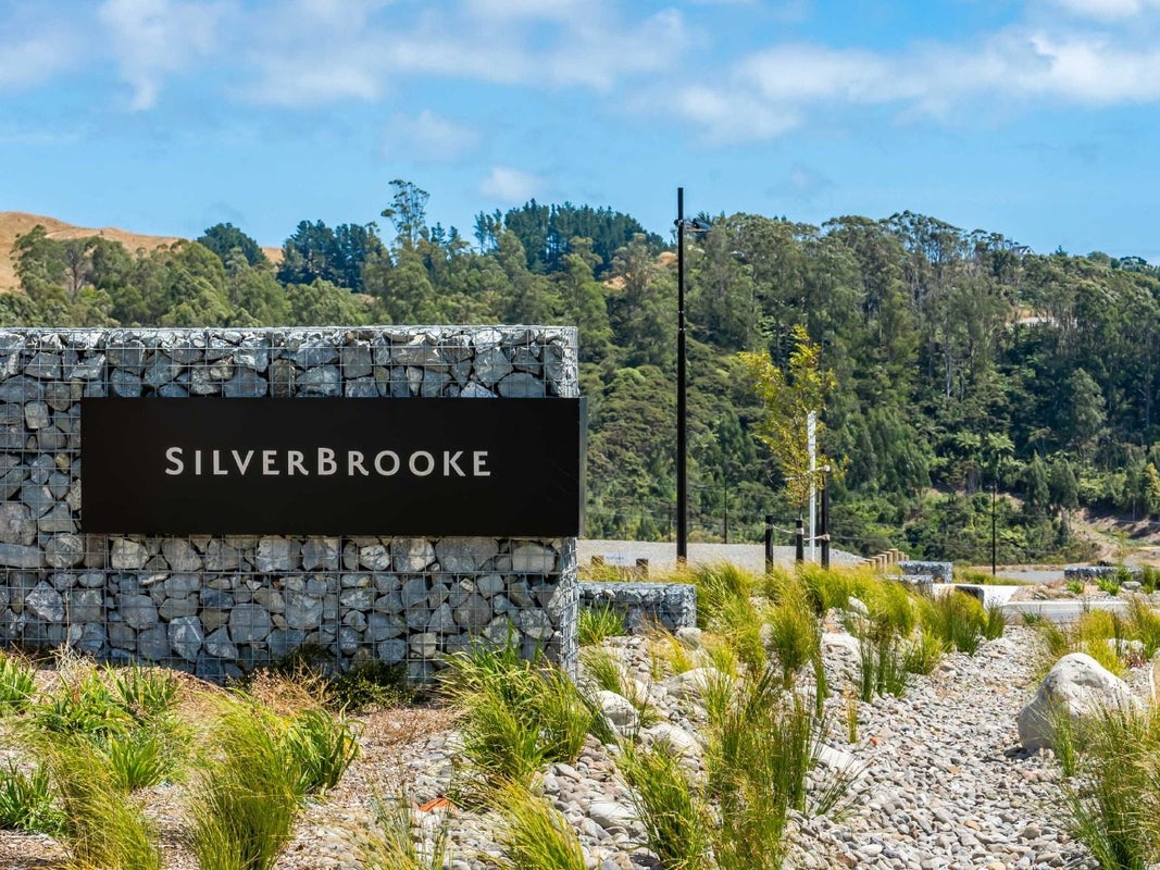 17 Holystone Road, Whitby, Porirua - Carousel 21