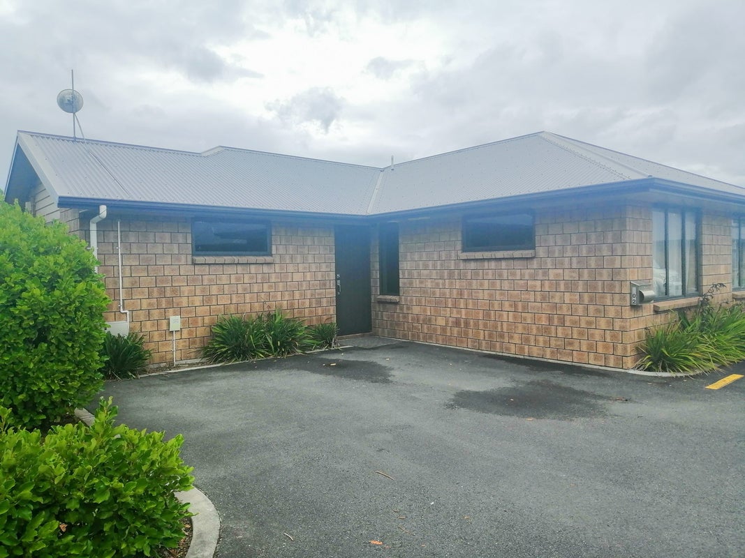 1/102 Old Farm Road, Hamilton East, Hamilton - Carousel 1