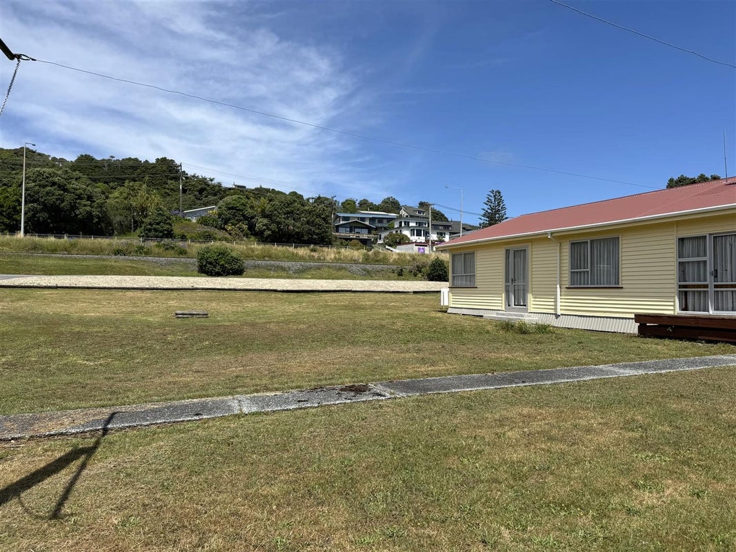 118 Tasman Street, Karoro, Greymouth - Carousel 37