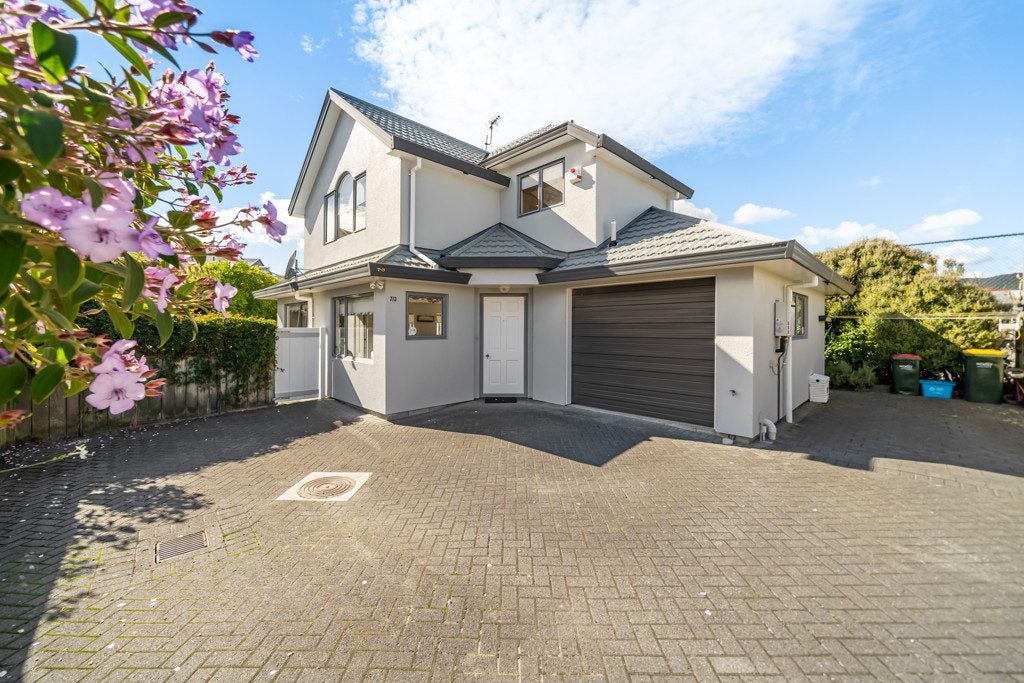 3/7 Boulcott Street, Boulcott, Lower Hutt - Carousel 1