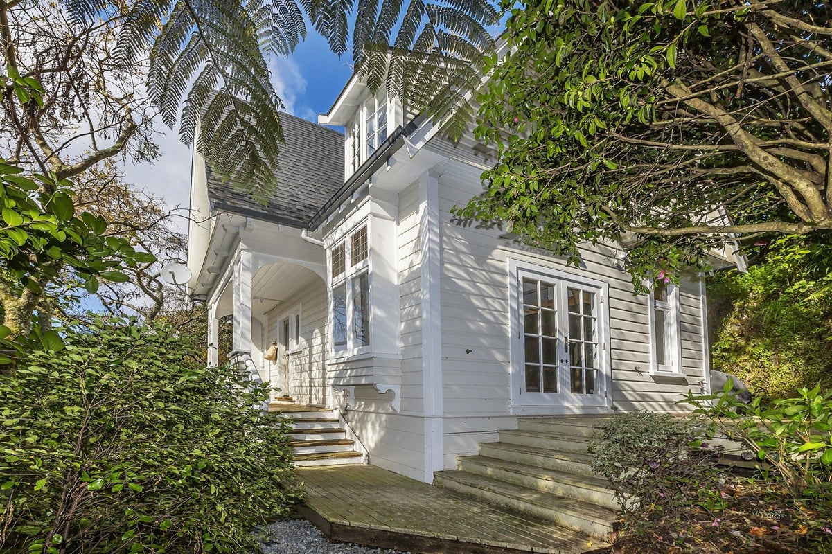 40 Ngaio Road, Kelburn, Wellington - Carousel 1