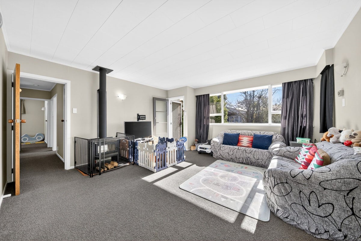 25A Upper Plain Road, Masterton, Masterton - Carousel 2