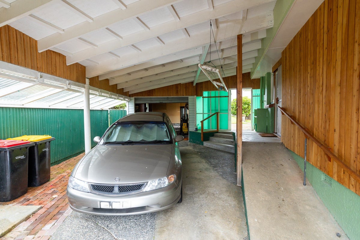 6 Papatotara Road, Tuatapere, Tuatapere - Carousel 24