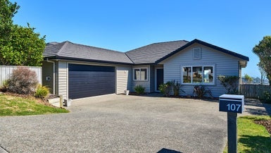 107 Endeavour Drive, Whitby, Porirua - Carousel 1