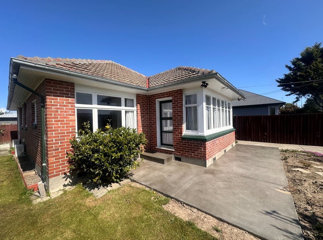 1/216 Knowles Street, St Albans, Christchurch - Carousel 1