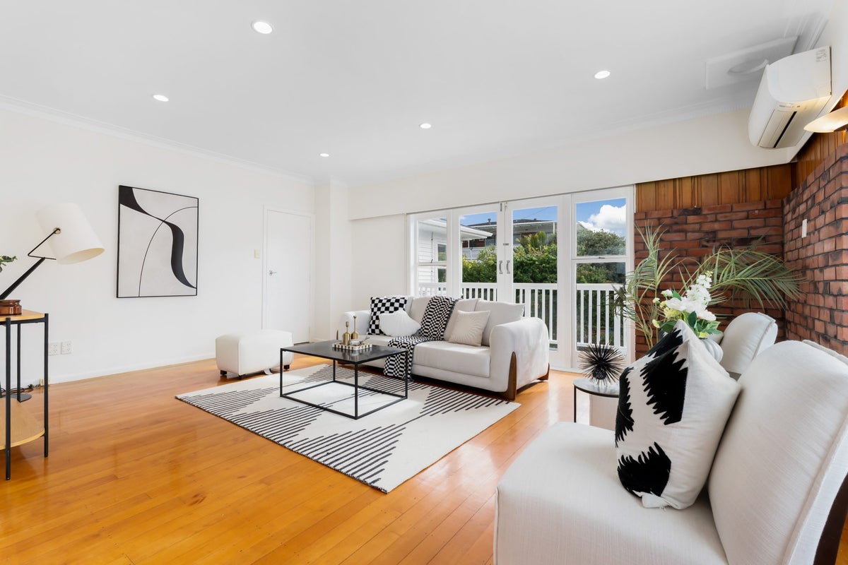 1/113 Coronation Road, Hillcrest, Auckland - Carousel 2