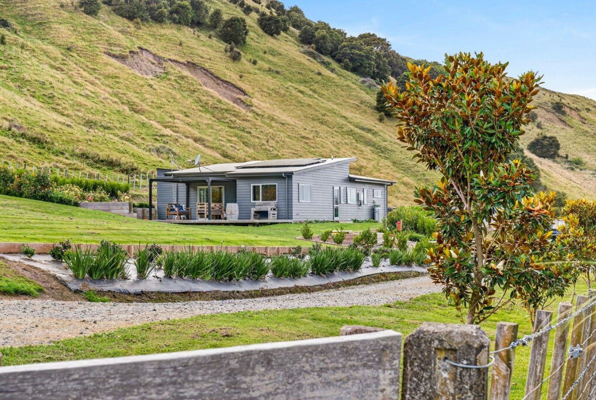 1156 Dartmoor Road, Dartmoor, Napier - Carousel 21