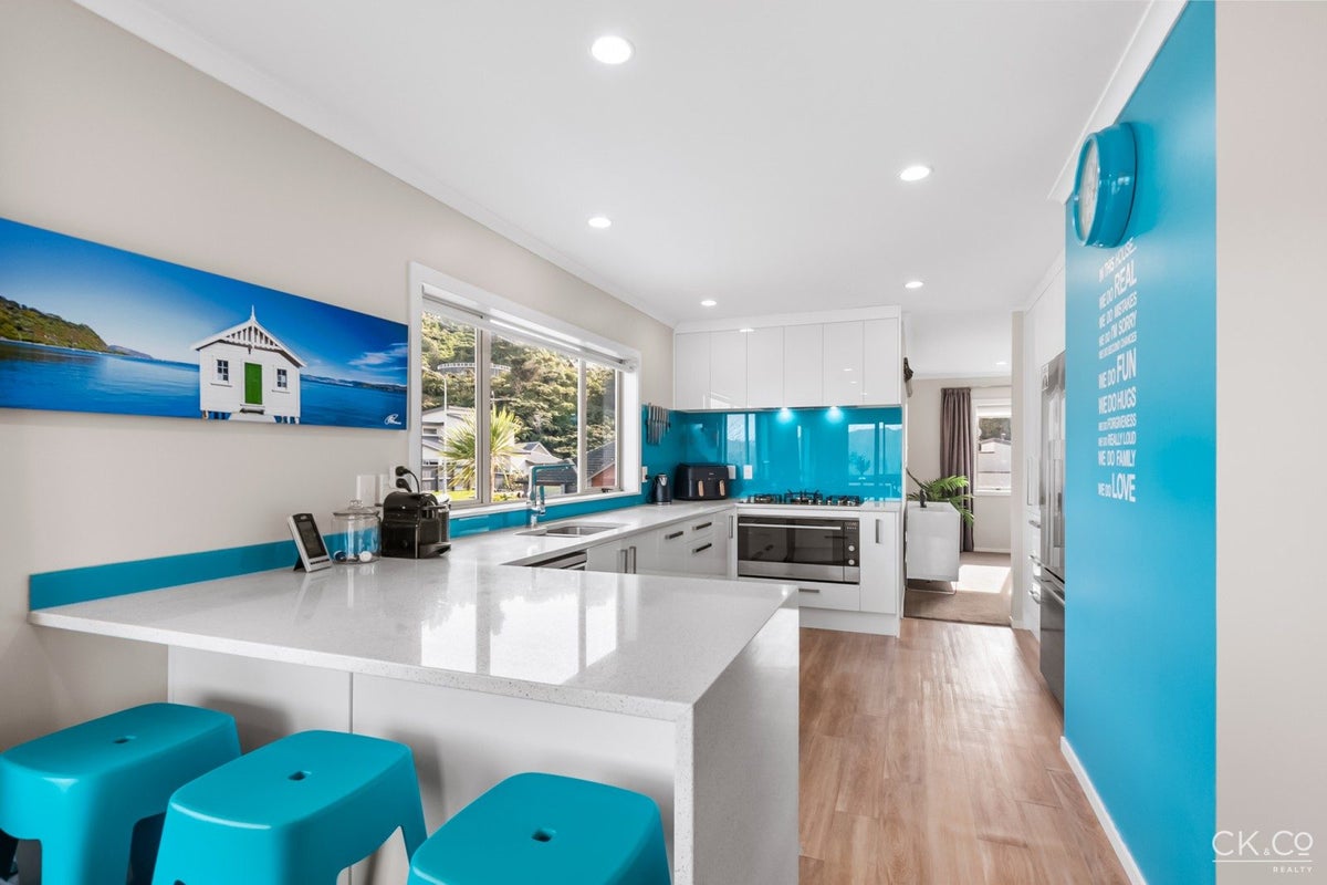 105 Redvers Drive, Belmont, Lower Hutt, Wellington - Carousel 2
