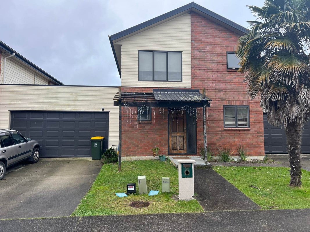 20 Secoia Crescent, Mangere, Auckland - Carousel 1