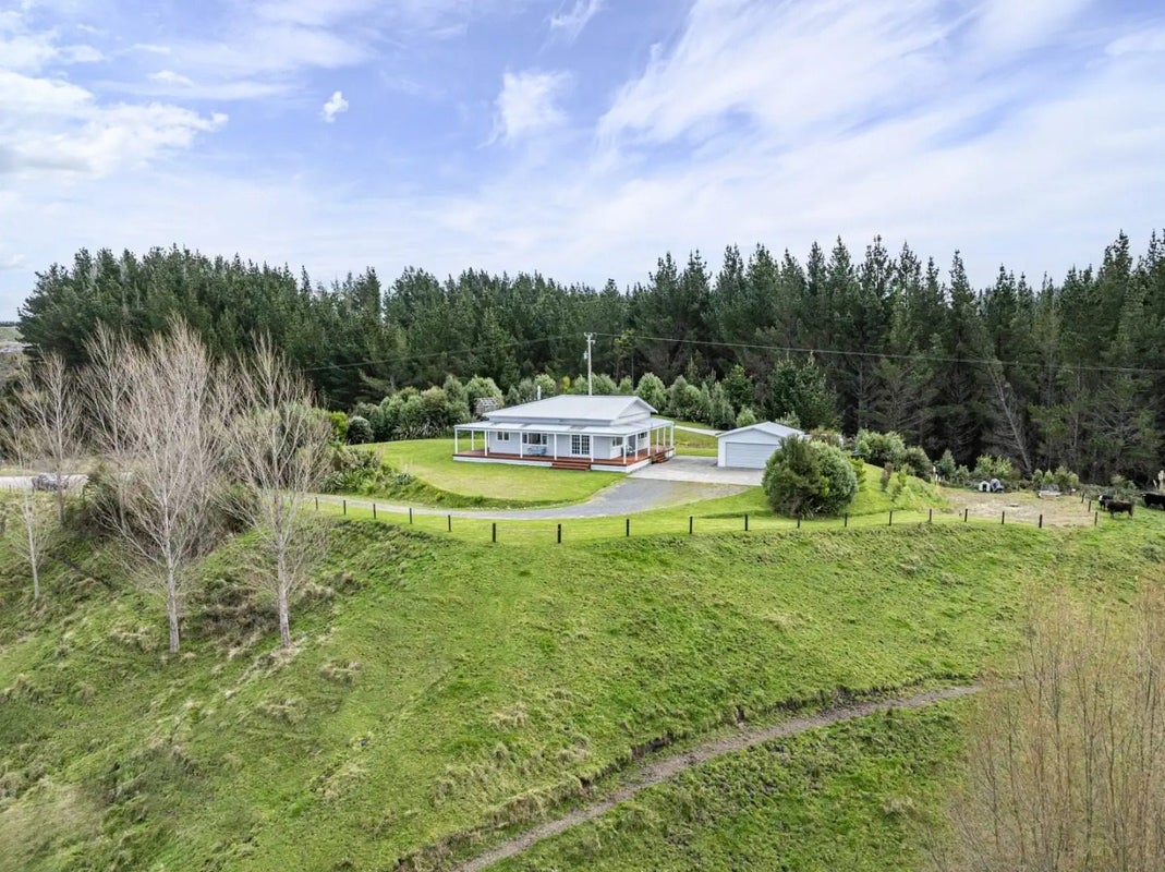 438 Aropaoanui Road, Tangoio, Napier - Carousel 2