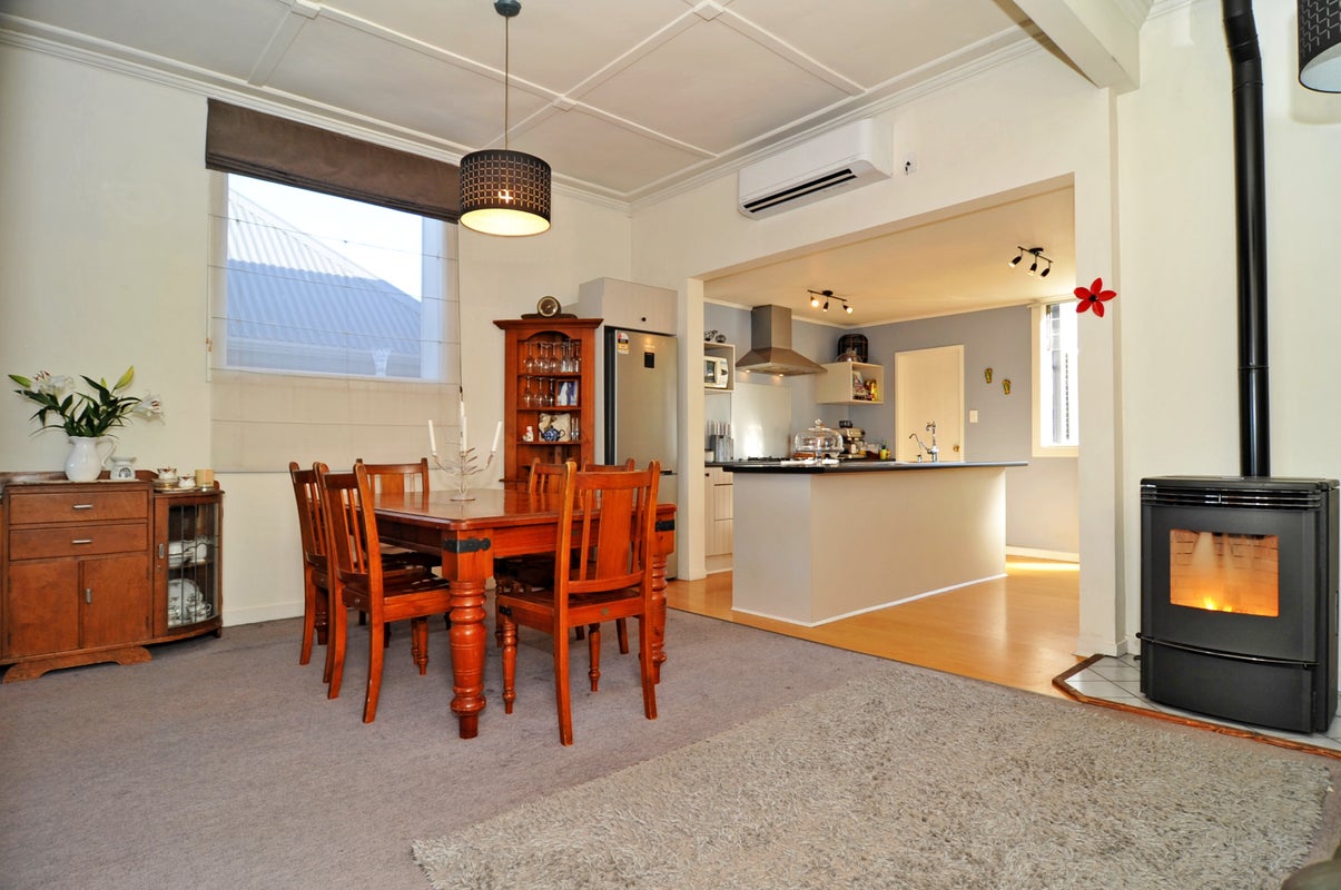 182 South Road, Caversham, Dunedin - Carousel 2