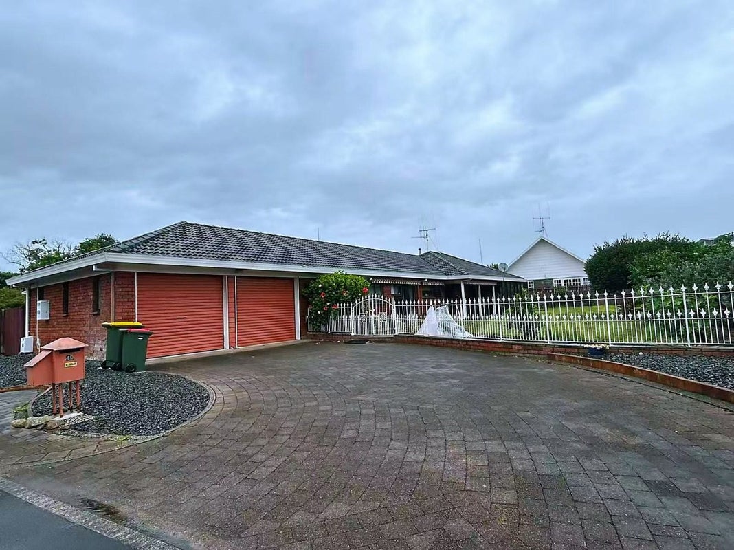 40 Delamare Road, St Andrews, Hamilton - Carousel 1