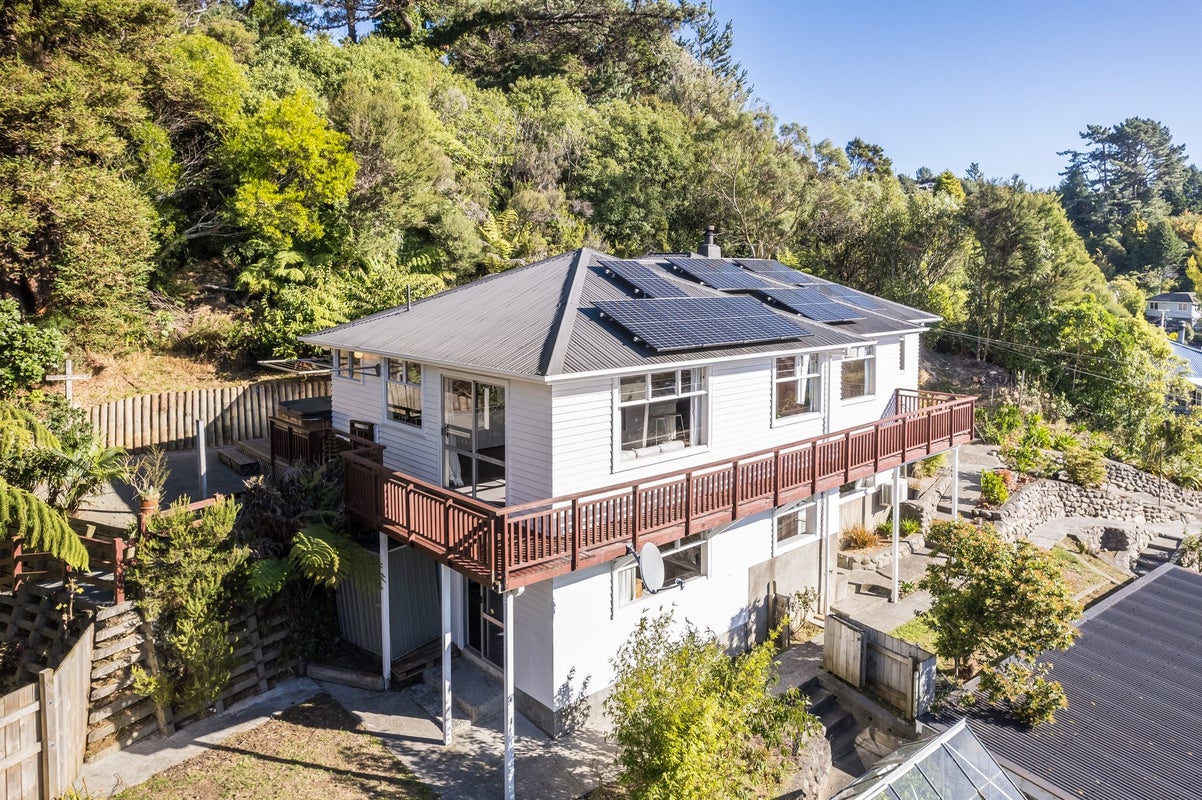 78 Glen Road, Stokes Valley, Lower Hutt - Carousel 1