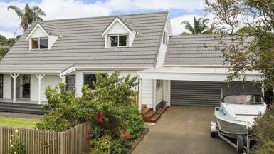 2 Marina Way, Athenree, Katikati - Carousel 1