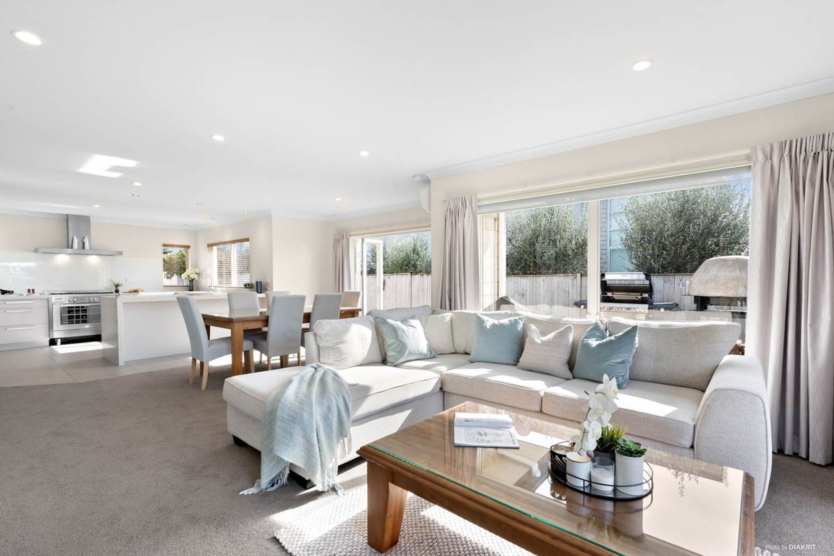 44 Constellation Avenue, Beachlands, Auckland - Carousel 1