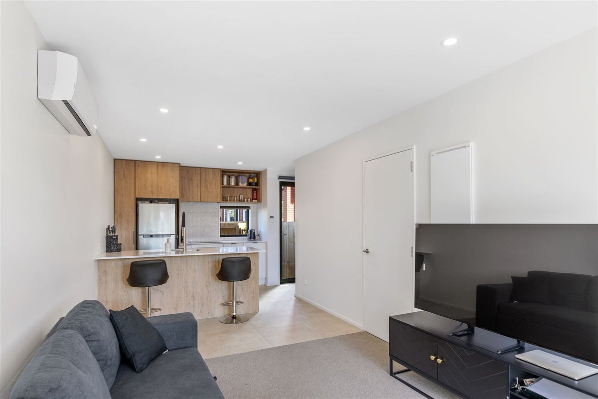 4/80 Milton Street, Somerfield, Christchurch - Carousel 2