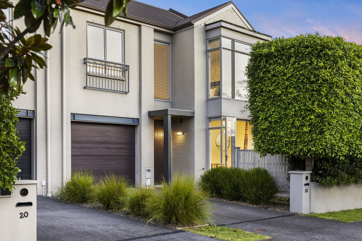 22 Garin Way, Stonefields, Auckland - Carousel 1