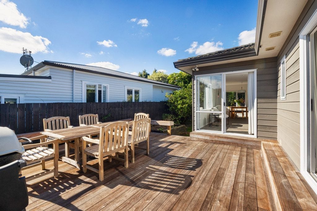18A Parkdale Road, Mount Albert, Auckland - Carousel 2