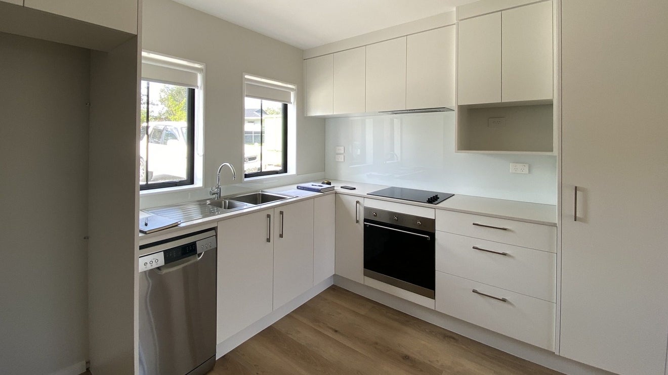 12/15 Sunhill Road, Sunnyvale, Auckland - Carousel 2
